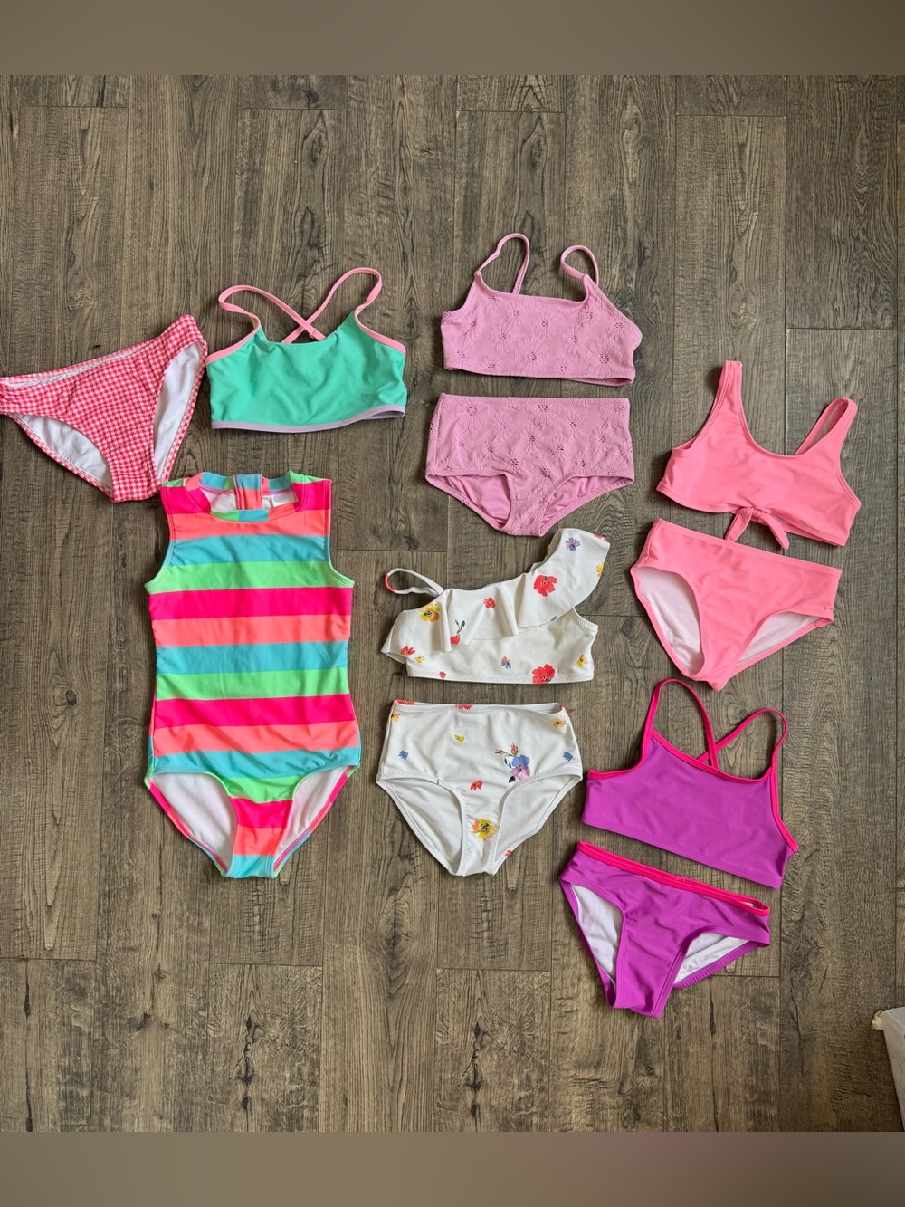 Girls Gap, Old Navy & Target Swimsuit Bundle- Sizes 6-8